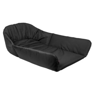 Das Hamax Hundebett für Pluto L Fahrradanhänger ist ein schwarzer, gepolsterter Loungesessel mit hochgezogenen Seiten und einer sanft geneigten Rückenlehne, der für höchsten Komfort und Entspannung sorgt.